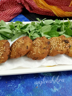 मेथी मकाई वड़ा (methi makai vada) रेसिपी मुख्य फोटो
