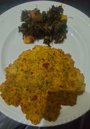 मक्की और leftover मूली के साग का पराठा रेसिपी मुख्य फोटो