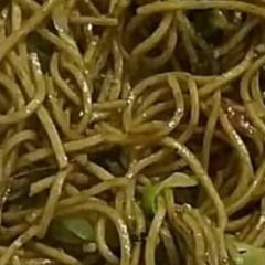 A picture of Noodles.
