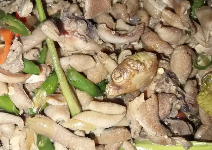 Oseng usus cabai ijo