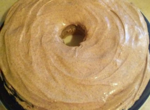 A picture of Apple Pie Cake with Cinnamon-Infused Cream Cheese Icing.