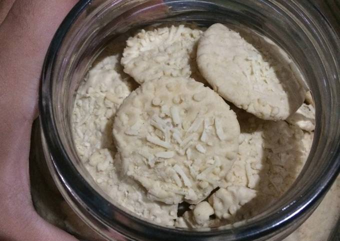 Resep: Kue sagu tanpa cetakan Ekonomis Untuk Dijual