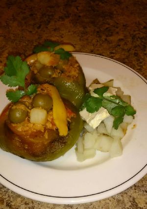 Una foto de Pimientos Rellenos de Atún A la Vizcaína