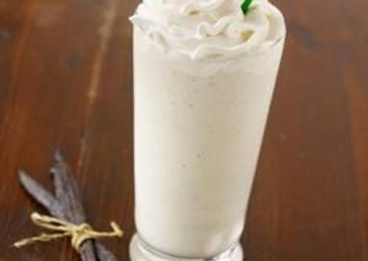 Homemade vanilla bean Frappuccino!!