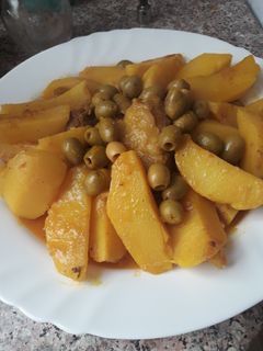 صورة لوصفة مرقة البطاطا والزيتون