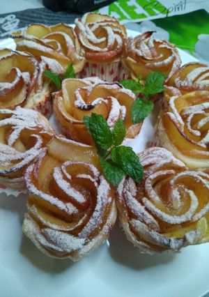 Una foto de Rosas de manzana y hojaldre. Receta estrella