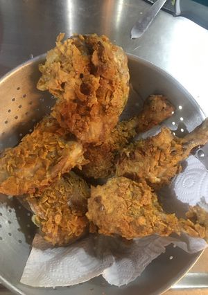 Una foto de Pollo broasted