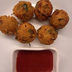 A picture of Poha Potato Balls.