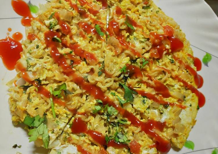 Maggie omelette Recipe by Uzma's recipes - Cookpad India