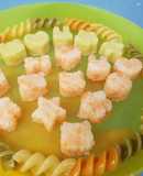 Cơm nắm cho bé tập ăn