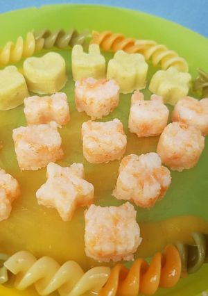 Hình của món Cơm nắm cho bé tập ăn.