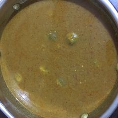 A picture of Brinjal in black gravy.