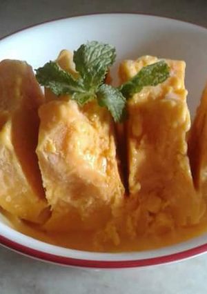 A picture of Mango Icecream.