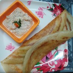 Dosa with nariyal peanut chutney A picture of Dosa with nariyal peanut chutney.