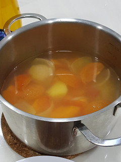 Abc 汤 (无排骨45分钟快速版) 的食譜成品照片
