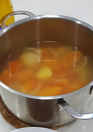 Abc 汤 (无排骨45分钟快速版) 的食譜成品照片