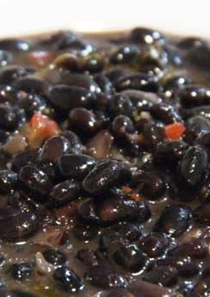 Una foto de Frijoles, judías o porotos negros a la cubana