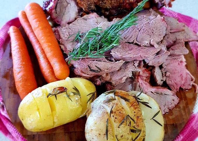 Step-by-Step Guide to Prepare Speedy Roast Leg of Lamb 🥰