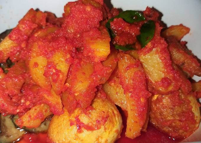 Ternyata begini lho! Resep enak buat Telur Kentang Terong Balado  lezat