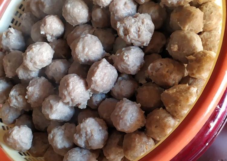 Langkah Mudah untuk Membuat Bakso Kenyal Anti Gagal