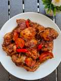 Ayam gongso pedas manis. juicy, bumbunya meresap