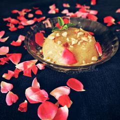 A picture of Sooji ka halwa.