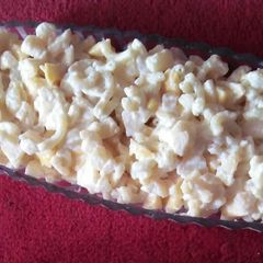 A picture of Macorni salad.
