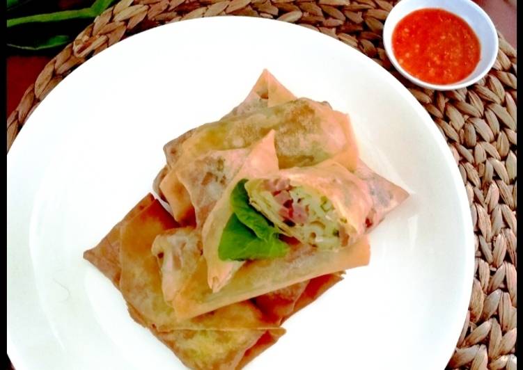 Bagaimana Menyiapkan Lumpia Mie, Sempurna