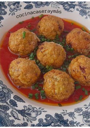 Una foto de Albóndigas de berenjena con tomate seco
