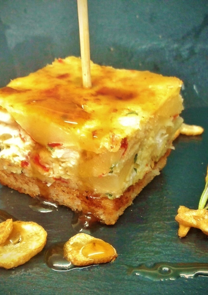 Una foto de Pincho de tortilla paisana