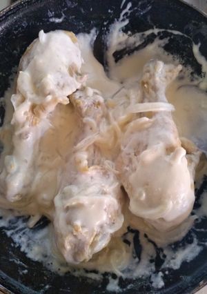 Una foto de Pollo con crema