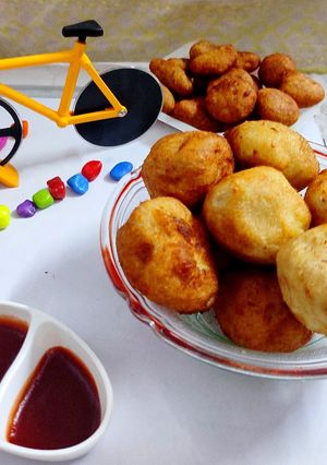 झटपट यम्मी ब्रेड पकौड़ा और कटलेट्स रेसिपी मुख्य फोटो