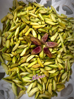 عکسی از دستور خلال پسته