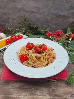 A picture of Spaghetti with Canned Tuna.