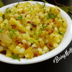A picture of Onion Sabudana khichidi.