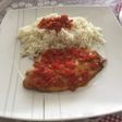 Tilapia con salsa de pimientos
