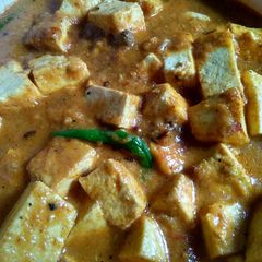 A picture of Paneer korma.