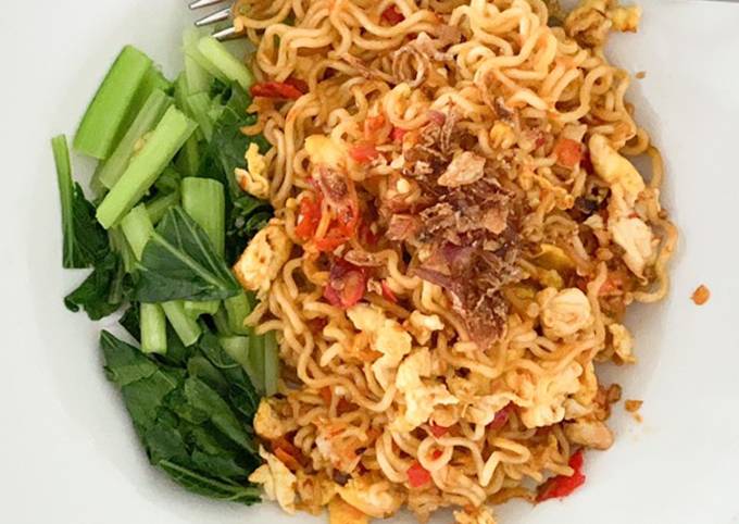 Resep Mi Goreng Pedas Ala Abang Adek Oleh Sarah Salim Cookpad