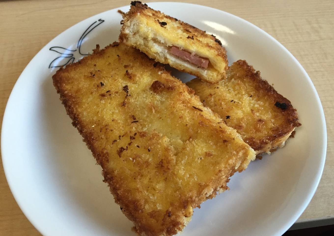 Roti Goreng Isi Keju & Ham Ayam