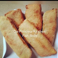 A picture of Fish roll.