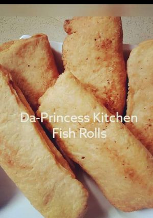 A picture of Fish roll.