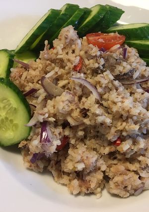 รูปของ ข้าวยำปลาทู (ฉบับปลาซาดีน)