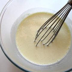 Super Easy White Sauce (Béchamel Sauce) A picture of Super Easy White Sauce (Béchamel Sauce).