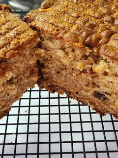 A picture of Apple Bread.