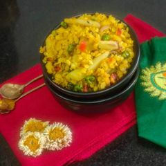 Aloo Poha/ Healthy Aloo Poha/ Batata Veggies Poha For Little Craving 🤩 Perfect For Any Time 🙌 A picture of Aloo Poha/ Healthy Aloo Poha/ Batata Veggies Poha For Little Craving 🤩 Perfect For Any Time 🙌.