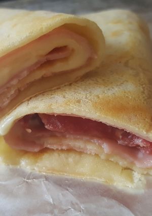 Une photo de Crêpes au jambon fromage