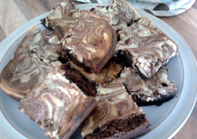 Easy and Simple Chocolate cheesecake brownies