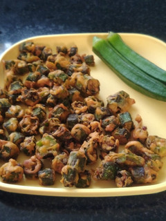 வெண்டைக்காய் பக்கோடா செய்முறை முக்கிய புகைப்படம்