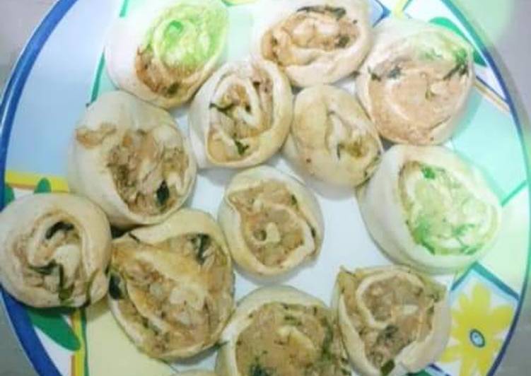 Recipe of Quick Chicken and potato pinwheel samosa