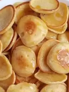 A picture of Mini pancakes.